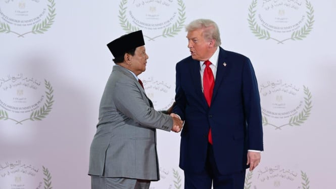 68ed8ed8b0f43-presiden-ri-prabowo-subianto-dan-presiden-as-donald-trump_665_374.jpg