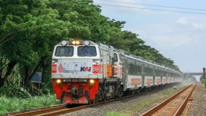 6909b8c563aa0-ilustrasi-rangkaian-kereta-api_665_374.jpg