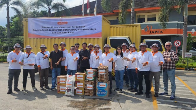 693acc0c77352-japfa-kerahkan-40-truk-bantuan-pangan-untuk-korban-banjir-aceh-sumut-dan-sumbar_665_37.jpeg