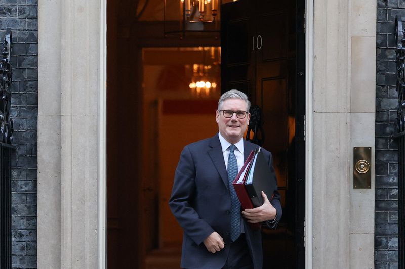 Starmer UK describe su misión de crecimiento después de que surja el impuesto presupuestario