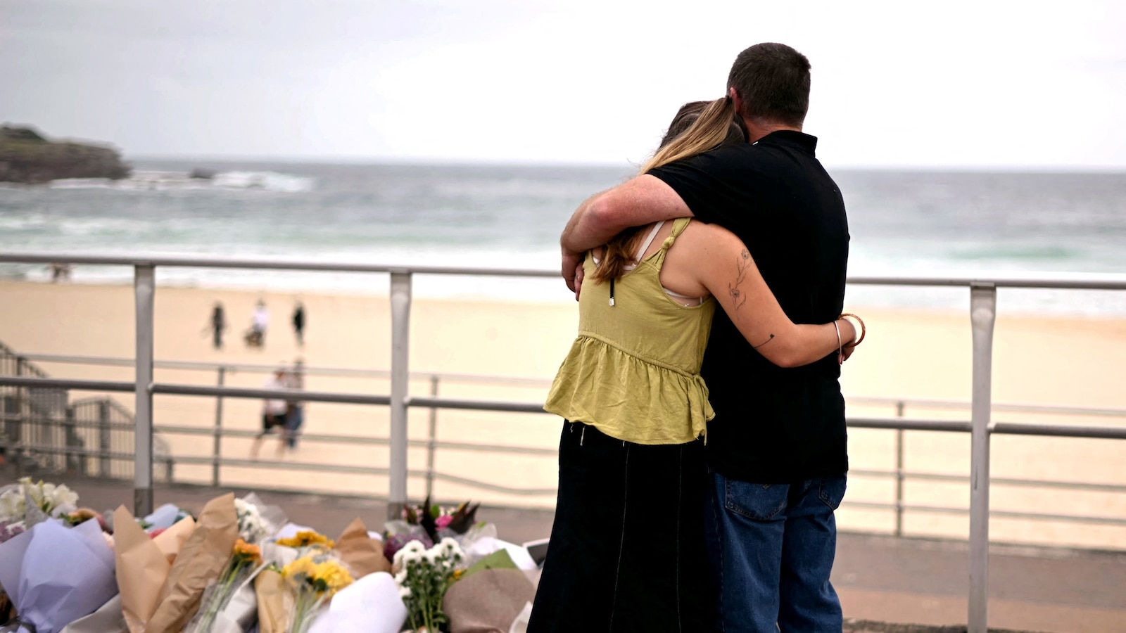 Bondi-beach-DB-251216_1765887438874_hpMain_16x9.jpg
