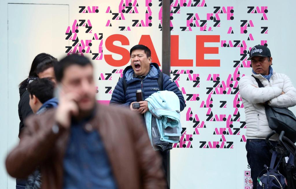 Britain_Sales_22673.jpg