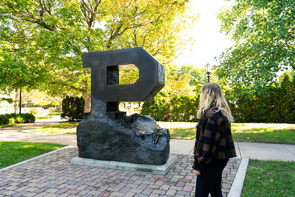 Purdue supuestamente rechaza a los estudiantes chinos y otros estudiantes de posgrado