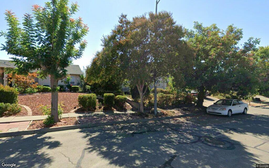 Single-family-house-sells-in-Fremont-for-2.6-million.png