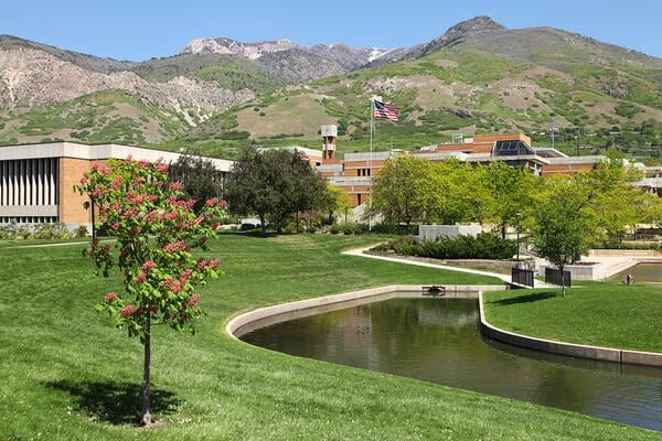 Weber_State_University_GettyImages-171247905_edit.jpg