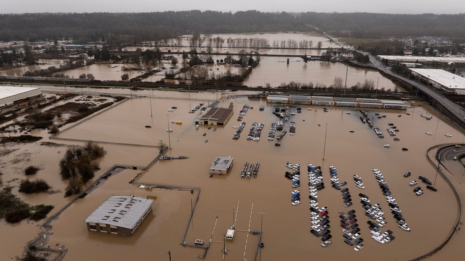 flooding-2-rt-gmh-251215_1765834909633_hpMain_16x9.jpg