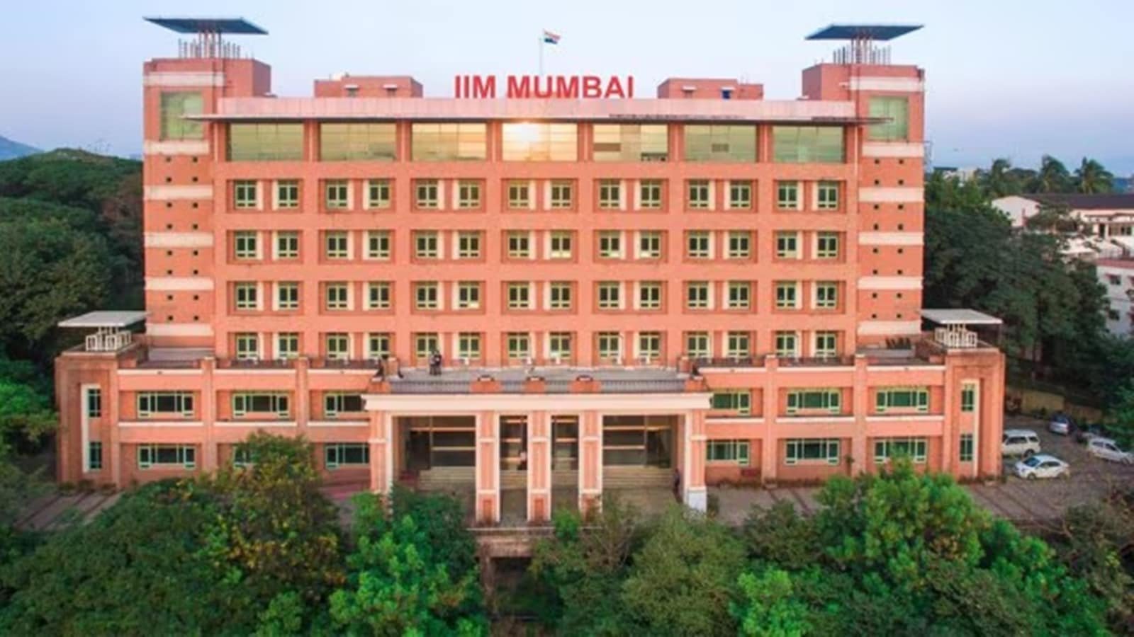 iim-mumbai-1.jpg