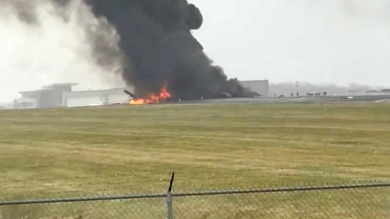 nc-plane-crash-02-ht-jt-251218_1766083844469_hpMain_16x9.jpg