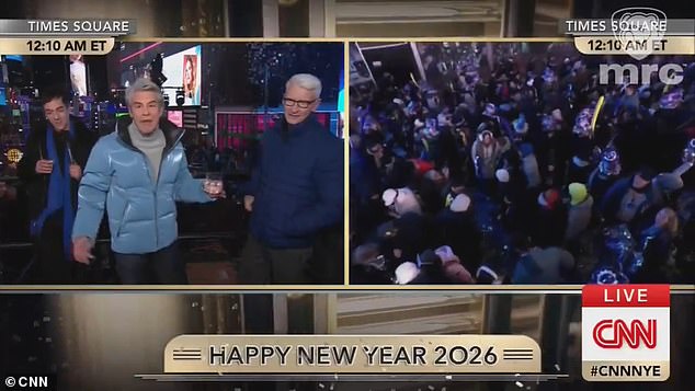 Anderson Cooper visiblemente sorprendido por Andy Cohen mientras el presentador de Joyful Bravo hace una perorata salvaje en vivo en la cobertura de Año Nuevo de CNN