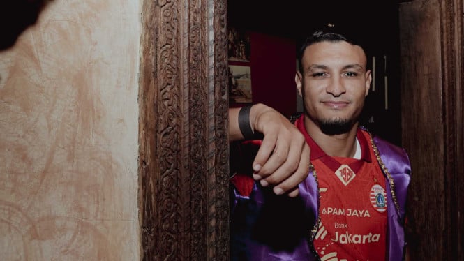 1768626935_696a12a36db18-pemain-baru-persija-jakarta-alaeddine-ajaraie_665_374.jpg