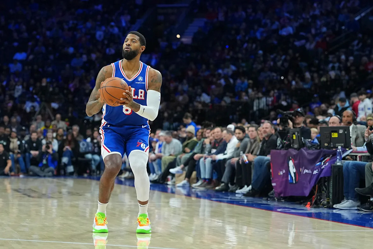 El delantero de los 76ers de la NBA, Paul George, suspendido 25 juegos por violar la política antidrogas de la liga