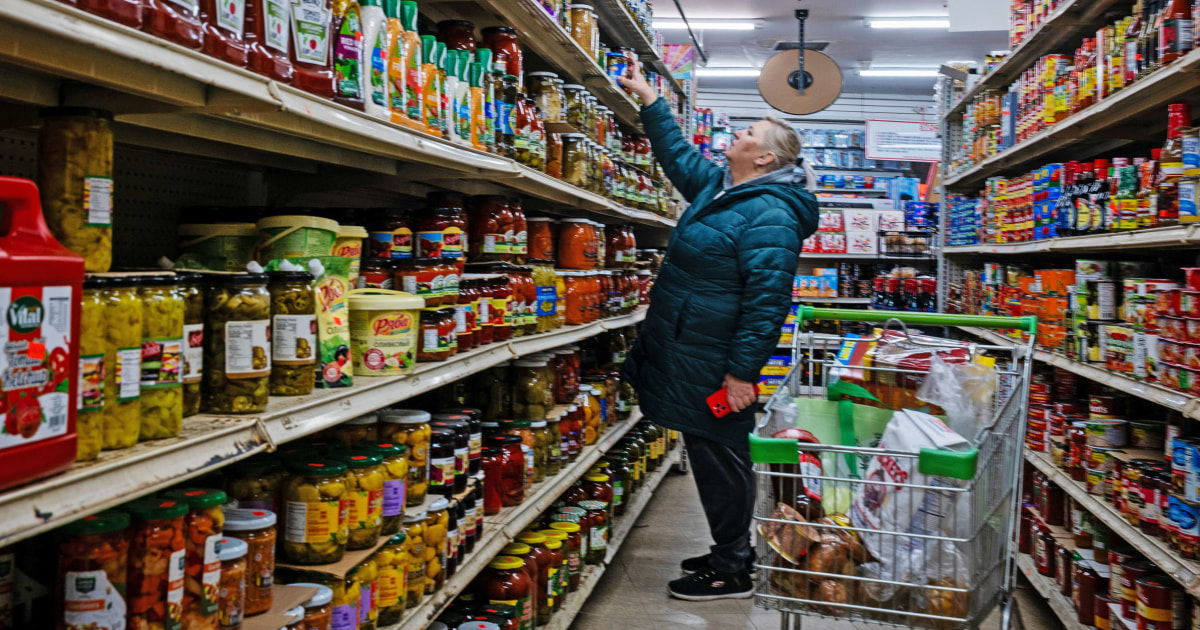2360130-grocery-store-mn-1015-7ed659.jpg