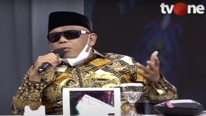 61c26d80be66a-anggota-tim-pembela-ulama-dan-aktivis-eggi-sudjana_665_374.jpg
