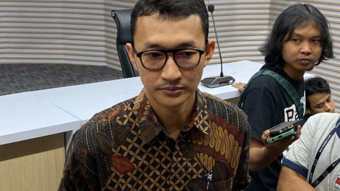 666942514c07d-kpk-sebut-tidak-ada-unsur-tiba-tiba-periksa-hasto-pdip-di-kasus-korupsi-harun-masiku-t.jpeg