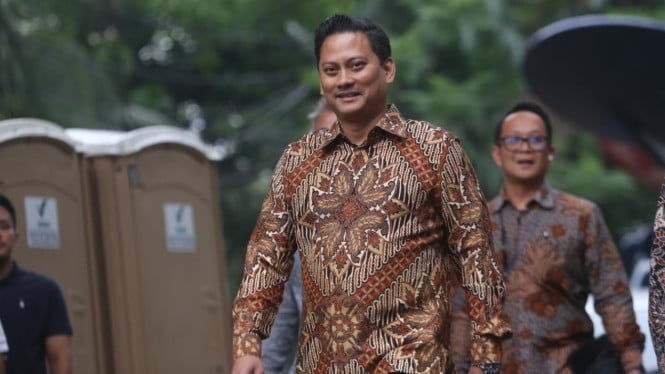 670e586a67d5e-thomas-djiwandono-dipanggil-prabowo-di-kartanegara_665_374.jpg