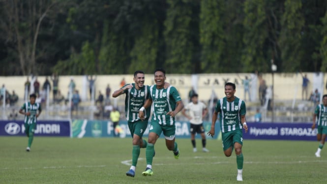 67a21ed795752-psms-amankan-posisi-di-liga-2-musim-depan-usai-menang-telak-lawan-nusantara-united-4-0.jpeg