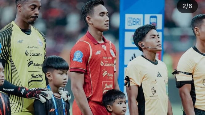 6916f4e7f3214-pemain-persija-jakarta-rizky-ridho_665_374.jpg