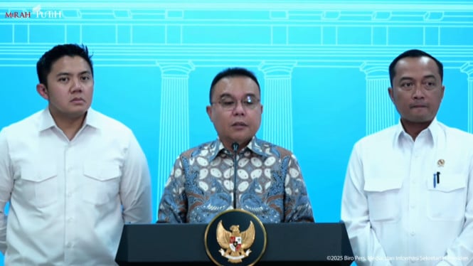 692592118fff1-wakil-ketua-dpr-ri-sufmi-dasco-ahmad-tengah_665_374.jpg