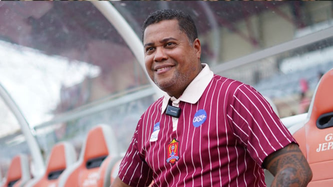 69578724a058b-pelatih-persijap-jepara-divaldo-alves_665_374.jpg