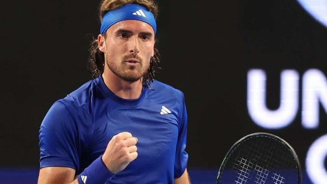 69588bdd57654-stefano-tsitsipas_665_374.jpg