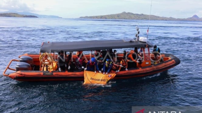 695afb77a3a4c-tim-sar-gabungan-mengevakuasi-jenazah-pelatih-valencia_665_374.jpeg