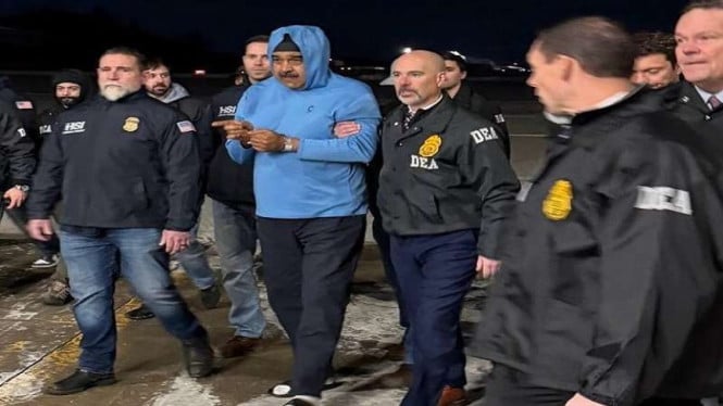 695b1a2ccb07e-presiden-venezuela-nicolas-maduro-tiba-di-as-usai-ditangkap_665_374.jpg