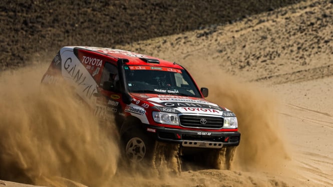 695fcccb5d754-ilustrasi-rally-dakar_665_374.jpeg
