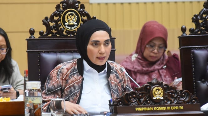 696f418918317-wakil-ketua-komisi-iii-dpr-ri-sari-yuliati_665_374.jpeg