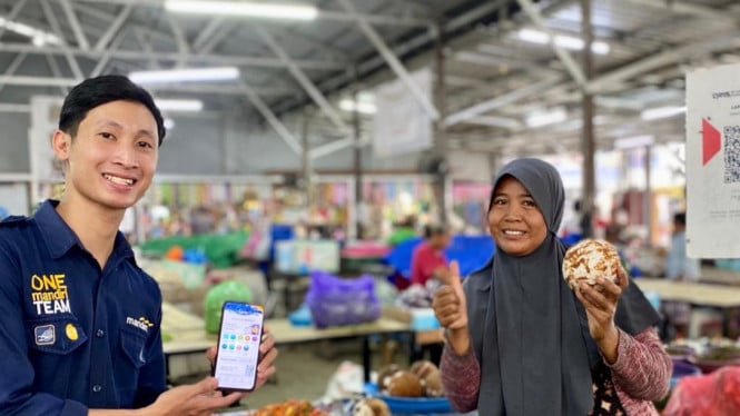 6974d05875586-umkm-bank-mandiri_gemini_665_374.jpg