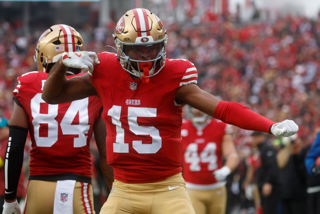 Brock Purdy de los 49ers encuentra un paso anotador con Javon Jennings