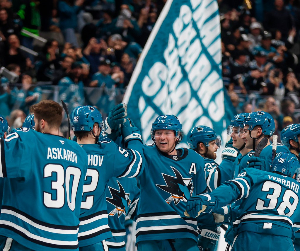 BNG-L-SHARKS-0111-45.jpg