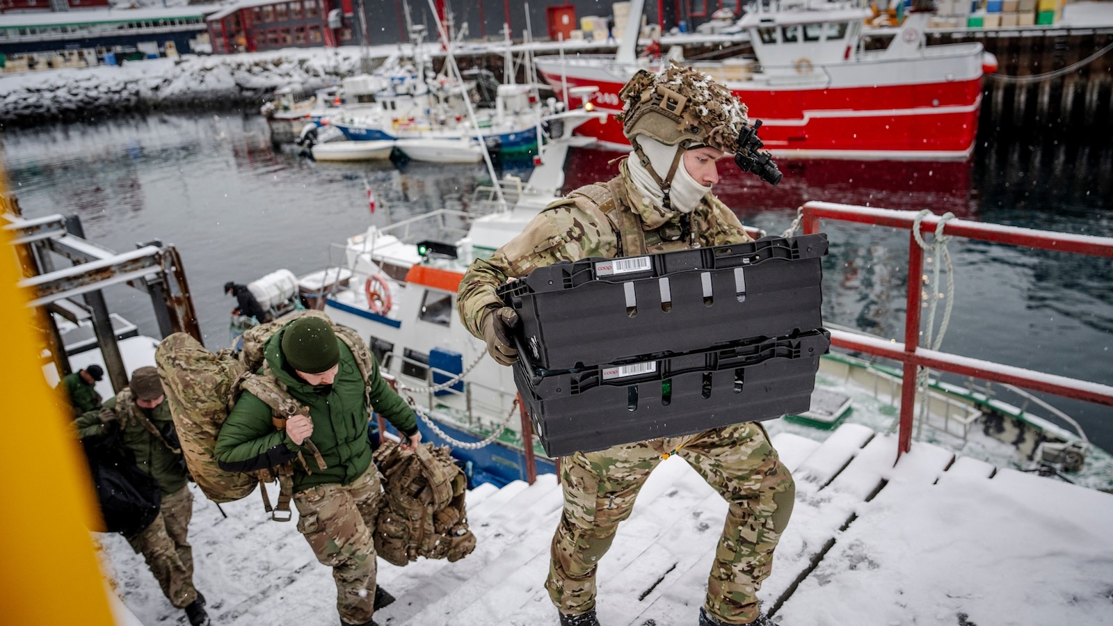 Greenland-soldiers-DB-260119_1768812437737_hpMain_16x9.jpg