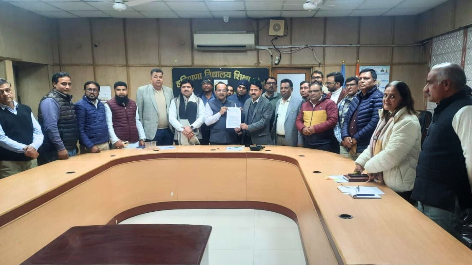 Haryana-Board-chairperson-with-SLAH-members.jpg
