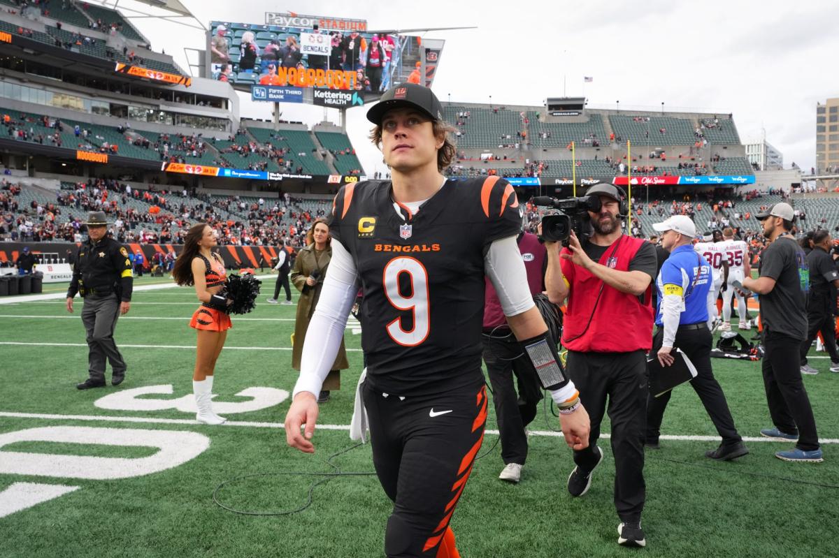 cincinnati-bengals-quarterback-joe-burrow-117964381-e1767291075925.jpg