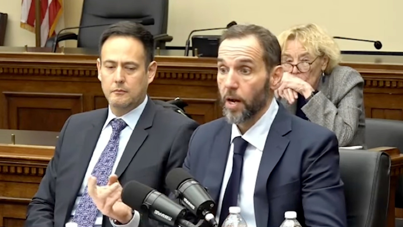 Jack Smith dice que “no hay analogía histórica” para las acciones de Trump en torno a las elecciones de 2020, y niega influencia política