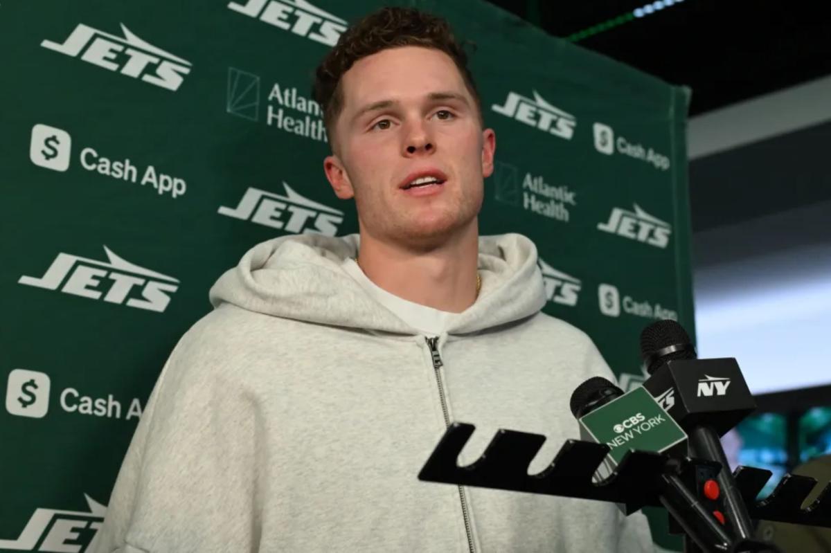 Brady Cook tuvo otra oportunidad de iniciar el final de temporada de los Jets