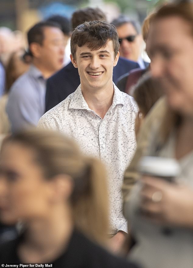106527705-15583637-Pot_smoking_ex_private_schoolboy_Ethan_Ungerboeck_above_met_a_tr-a-12_17718188137.jpeg