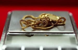 Cómo convertir las joyas de oro en efectivo durante los precios históricos