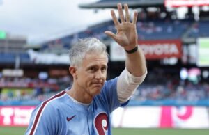 La leyenda de los Phillies, Chase Utley, envía una respuesta de 5 palabras sobre el nuevo papel de los Dodgers