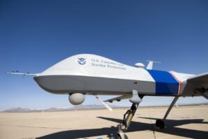 La FAA cierra el espacio aéreo después de que el ejército estadounidense abate un drone CBP sobre Texas