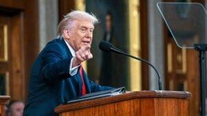 El 68 por ciento no está de acuerdo con las afirmaciones de Trump en que la economía está “en auge”: encuesta