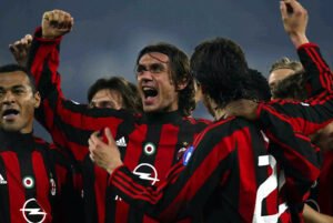 Gerard Martín del Barcelona muestra el regalo épico de la leyenda Paolo Maldini