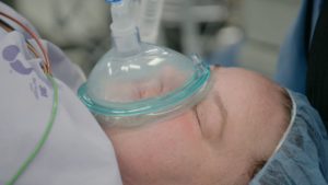 La estrella de ‘1000-lb Sisters’ Amy se somete a una cirugía de ojo vago, en video