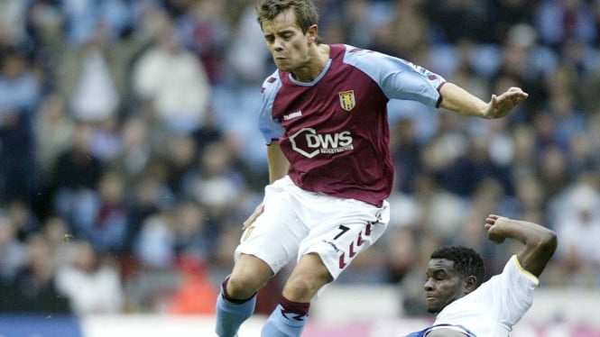 66a213373aecd-lee-hendrie-saat-memperkuat-aston-villa_665_374.jpg