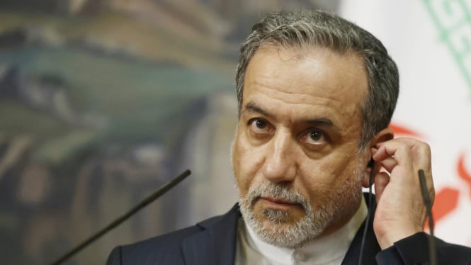 6822bdf2b9610-menteri-luar-negeri-iran-seyed-abbas-araghchi_665_374.jpg