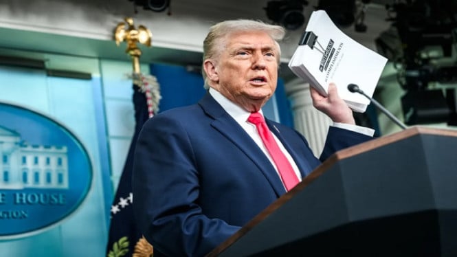 69789ef3ec907-presiden-amerika-serikat-as-donald-trump_665_374.jpg