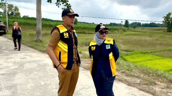 697f6ae8d108c-bupati-lampung-timur-ela-siti-nuryamah_665_374.jpg