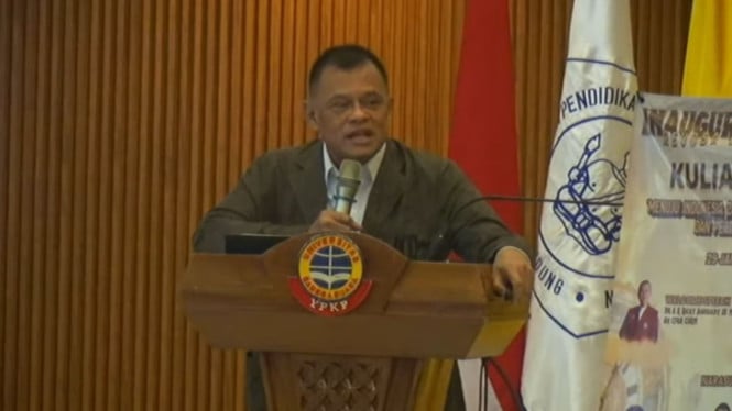 6980e675066aa-mantan-panglima-tni-jenderal-tni-purn-gatot-nurmantyo-saat-menjadi-pembicara-di-univer.jpeg