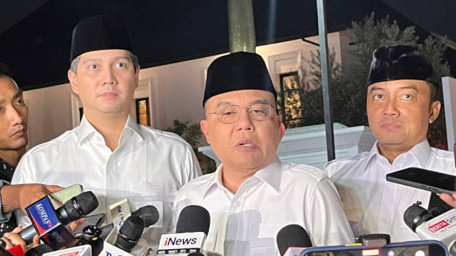 6986894460e7a-ketua-harian-dpp-partai-gerindra-sufmi-dasco-ahmad-tengah_gemini_665_374.jpg