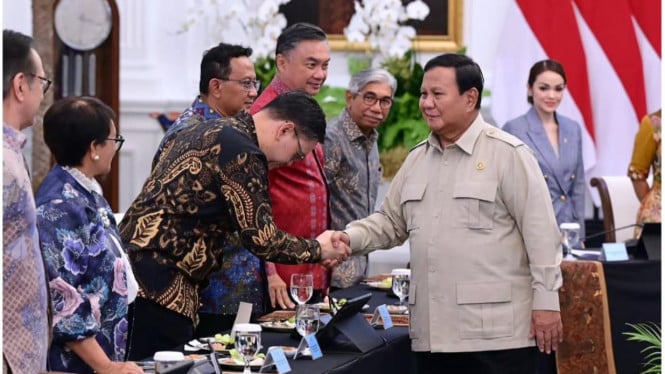 6986e881e677f-wakil-ketua-komisi-i-dpr-ri-dave-laksono_gemini_665_374.jpg
